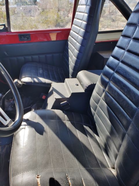 1985 Jeep CJ 7 WITH 304 V-8, HARDTOP & HARD DOORS - photo 9