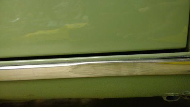 1975 Mercedes-Benz 200-Series - photo 2