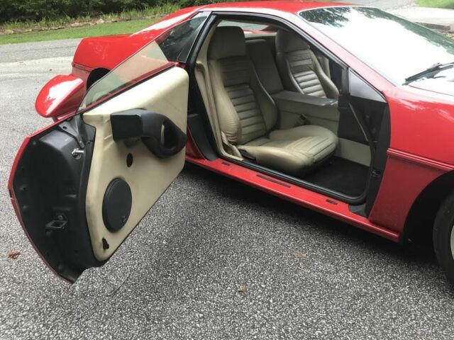 1984 Pontiac Fiero Beauty and Power Classic - photo 9