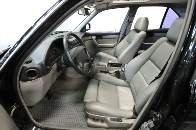 1991 BMW M5 -- - photo 5