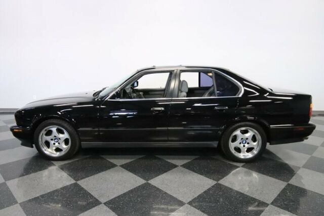 1991 BMW M5 -- - photo 8