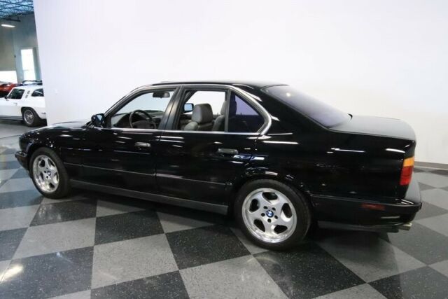 1991 BMW M5 -- - photo 9