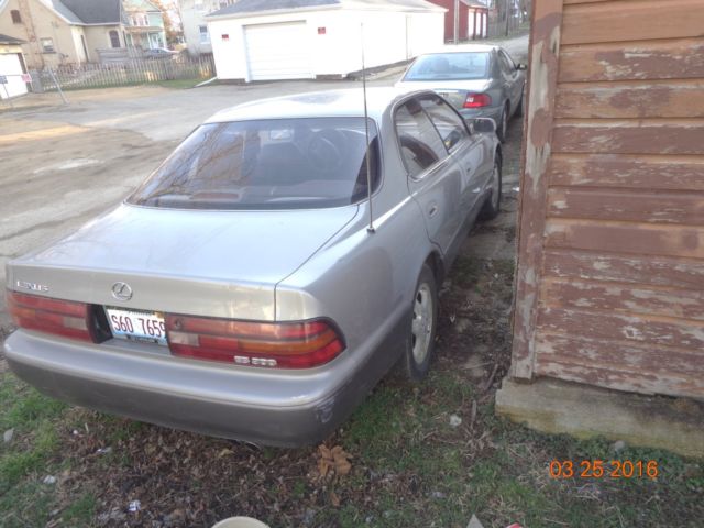 1994 Lexus ES
