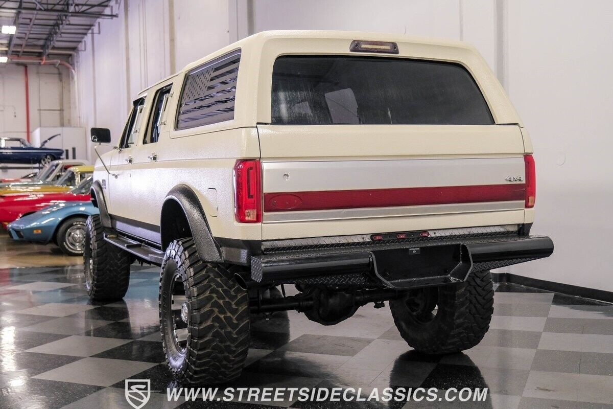 1991 Ford Bronco Centurion C350 4X4 - photo 10