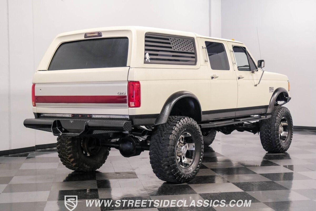 1991 Ford Bronco Centurion C350 4X4 - photo 12