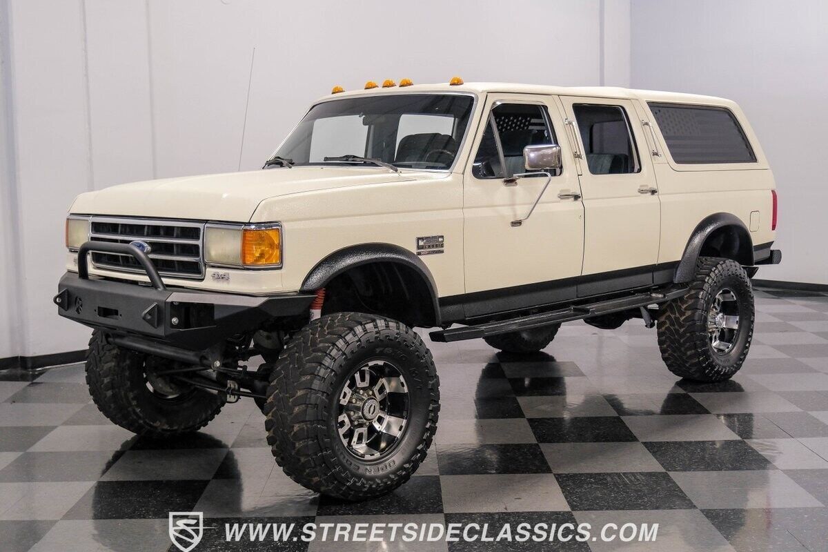 1991 Ford Bronco Centurion C350 4X4 - photo 7