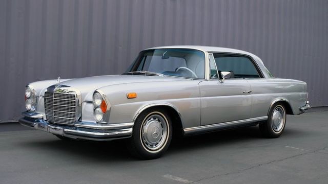 1971 Mercedes-Benz 280SE 3.5 Coupe - Type W111 - Silver/Black - 3.5L V8 - A/C - photo 2