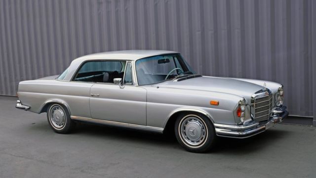 1971 Mercedes-Benz 280SE 3.5 Coupe - Type W111 - Silver/Black - 3.5L V8 - A/C - photo 4