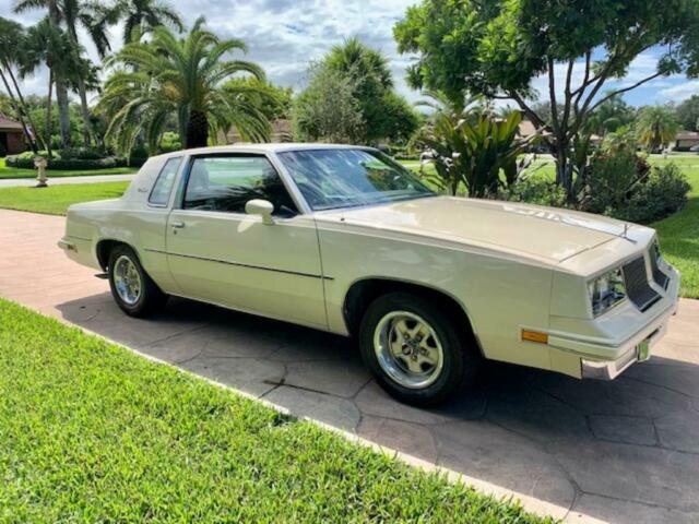 1983 Oldsmobile Cutlass -- - photo 3