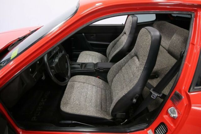 1983 Porsche 944 -- - photo 5