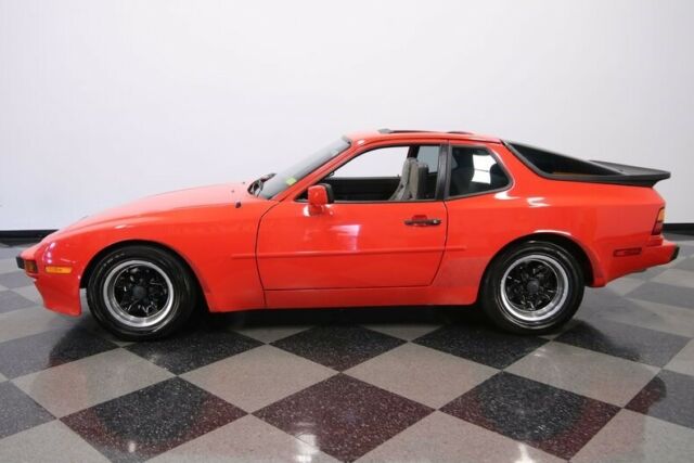 1983 Porsche 944 -- - photo 8