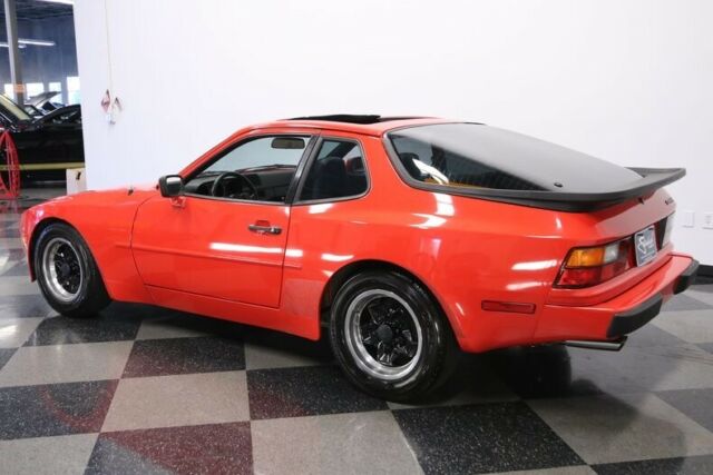 1983 Porsche 944 -- - photo 9