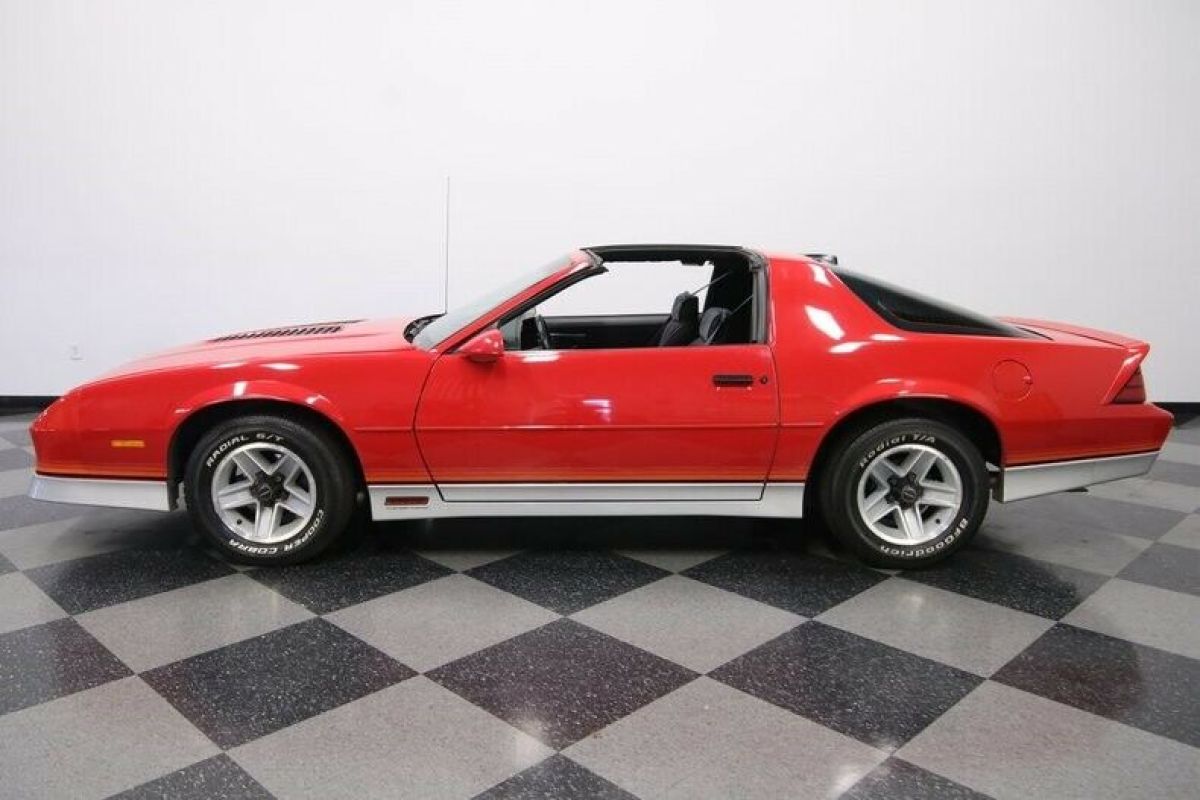 1986 Chevrolet Camaro Z/28 - photo 8