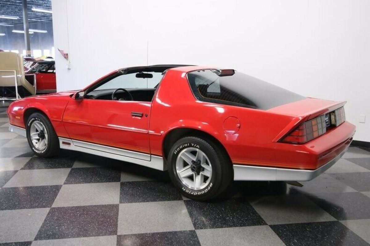 1986 Chevrolet Camaro Z/28 - photo 9