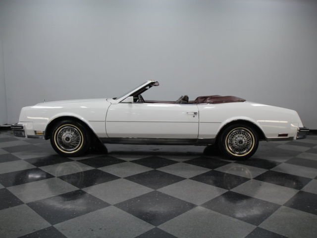 1983 Buick Riviera Convertible - photo 2