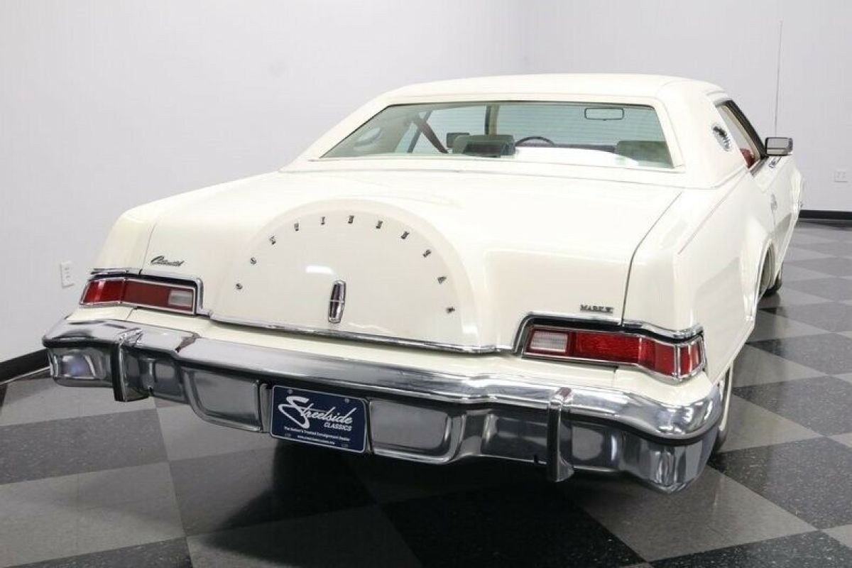 1976 Lincoln Continental Mark IV Lipstick Edition - photo 13