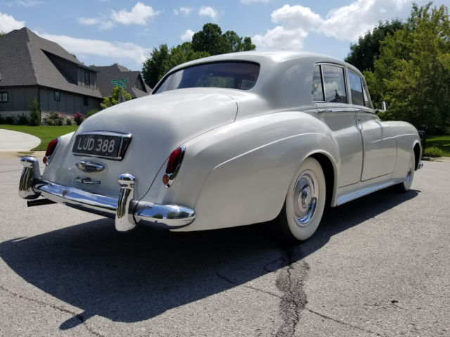1956 Bentley S1 Series Saloon Limo - photo 3