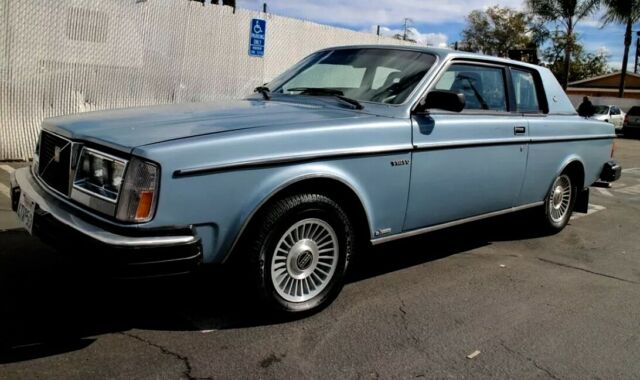 Bertone Anomaly with 4 Cyl. Automatic 1980 Volvo 242 Bertone Highline