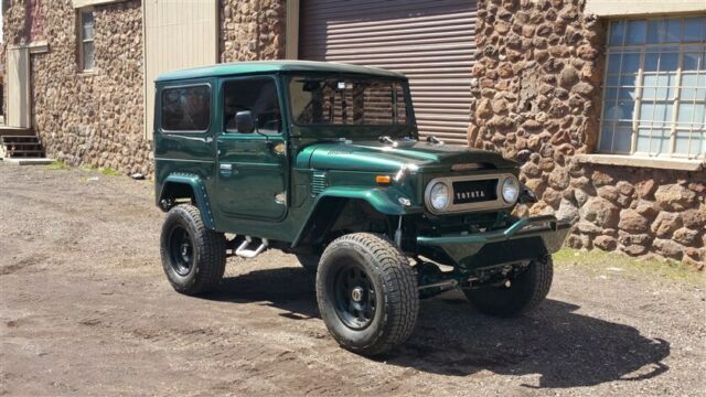 1970 Toyota Land Cruiser CUSTOM ONE-OF-A-KIND MEGA CRUISER FJ40 - photo 6