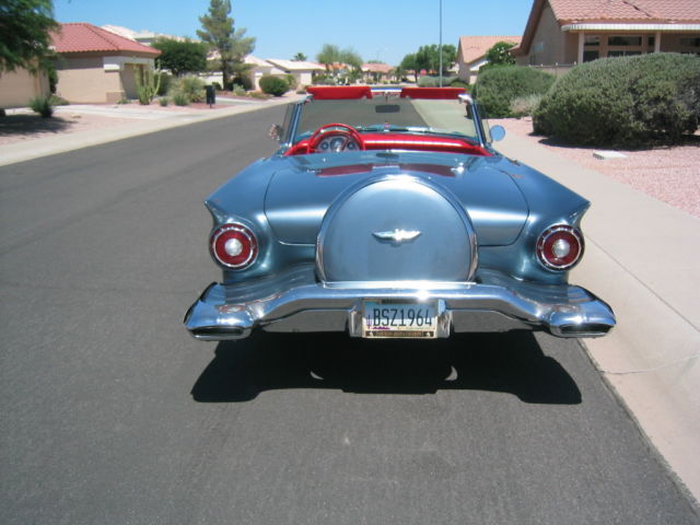 1957 Ford Thunderbird - photo 2
