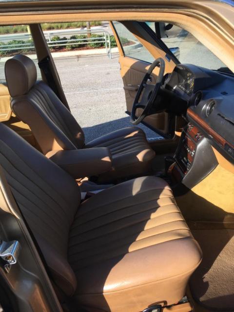 1985 Mercedes-Benz 300-Series 300D Turbo - photo 6