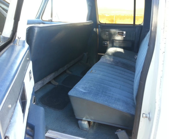 1986 Chevrolet Suburban SILVERADO C10 - photo 8