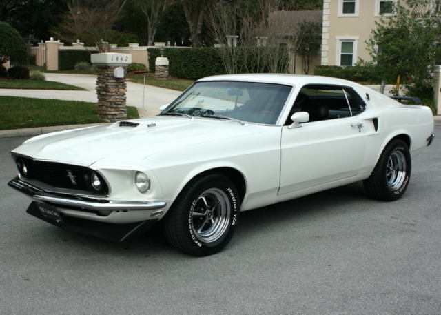 1969 Ford Mustang SPORTSROOF - RESTORED - MANUAL - AC - 2K MI