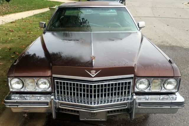 Big Brown Cruiser -Cadillac Sedan DeVille 1973 Cadillac DeVille