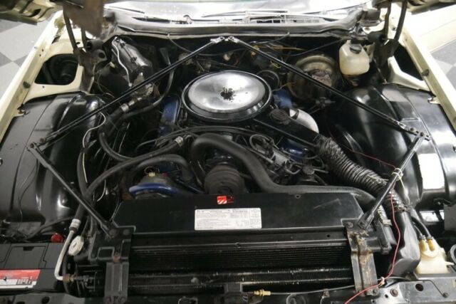 1976 Cadillac DeVille -- - photo 4