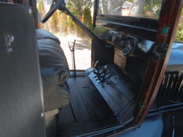 1919 Ford Model T Black and Red Mahogany - photo 8