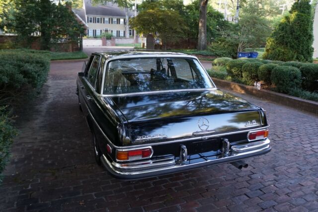 1973 Mercedes-Benz 200-Series - photo 7