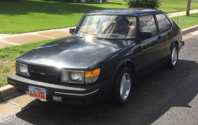 Black 1985 Saab 900 SPG (Special Performance Group) Turbo Hatchback 2-Door 2.0L 1985 Saab 900 SPG