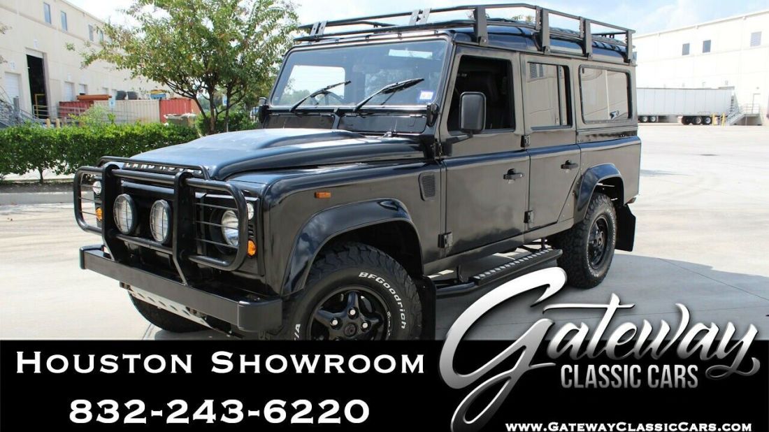 Black 1990 Land Rover Defender 110 3.5 L V8 5 Speed Manual Available Now! 1990 Land Rover Defender