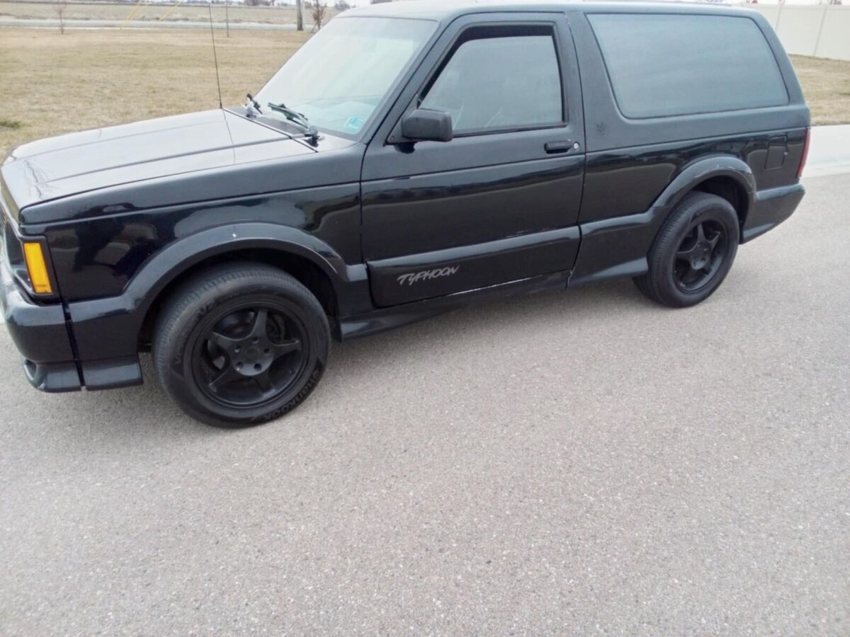 1992 GMC Typhoon Suv - photo 2