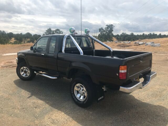 1994 Toyota Hilux SR5 - photo 3