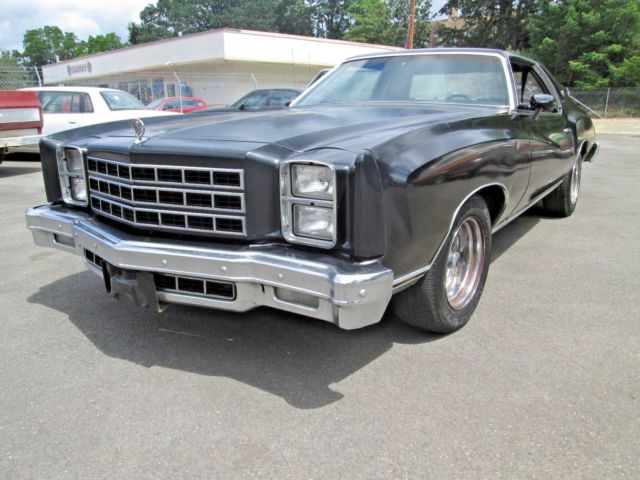Black! 305, Auto, Air Tilt, Cruise, Chrome 5 Spoke Rims Runs & Drives No Reserve 1977 Chevrolet Monte Carlo