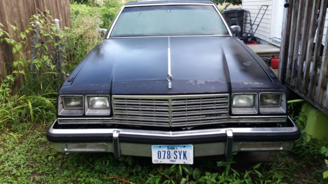 Black 4 door sedan with Sun Roof. Suitable for restoring. Ask for photos. 1981 Buick LeSabre Automatic