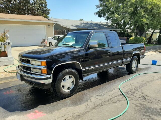Black, 4x4 , Extended Cab, 2 Door, Short Bed 6 ft. 1994 Chevrolet Silverado 1500 Z71