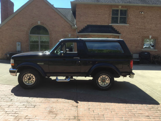 1994 Ford Bronco SUV - photo 2