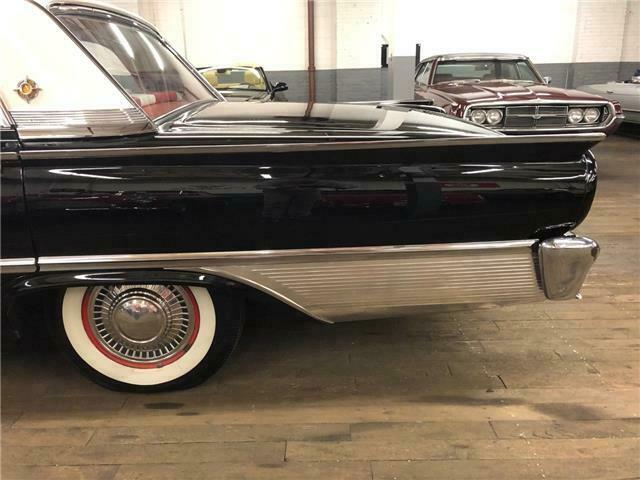 1961 Ford Galaxie -- - photo 12