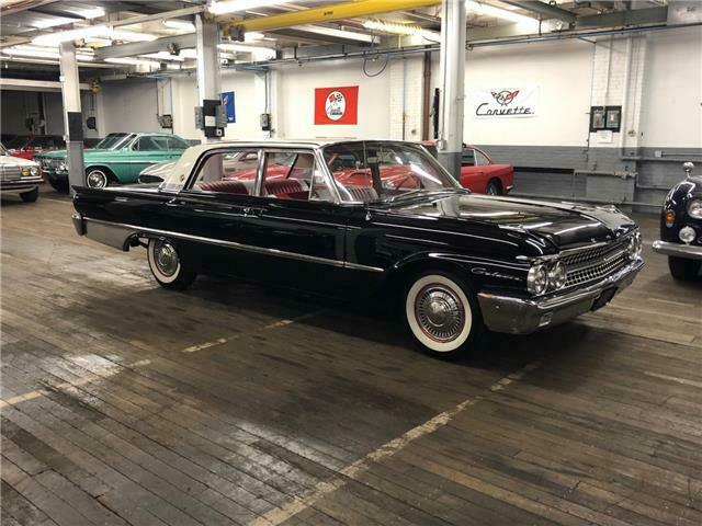 1961 Ford Galaxie -- - photo 3