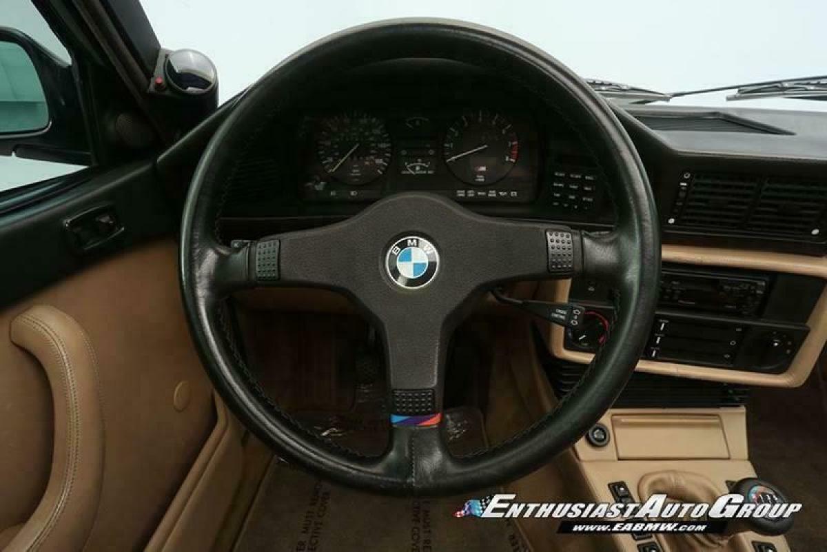 1988 BMW M5 Base 4dr Sedan - photo 11