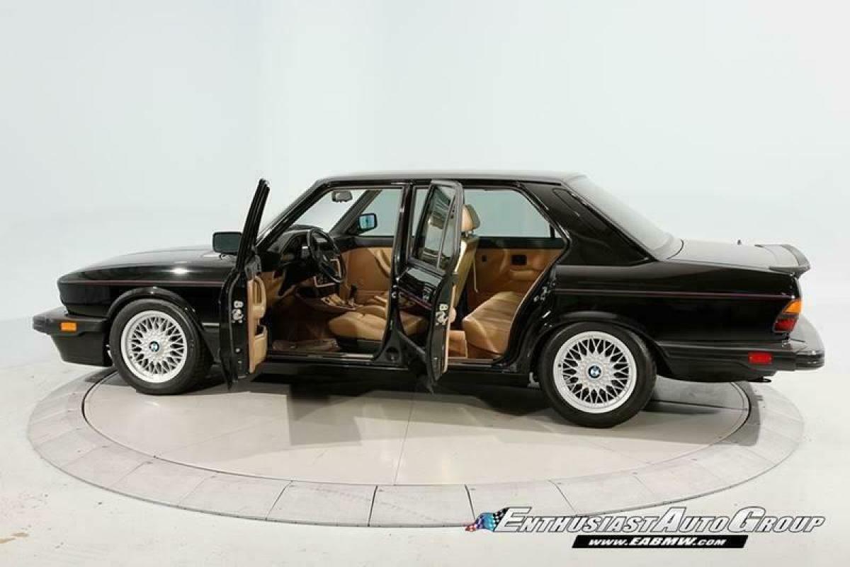1988 BMW M5 Base 4dr Sedan - photo 6
