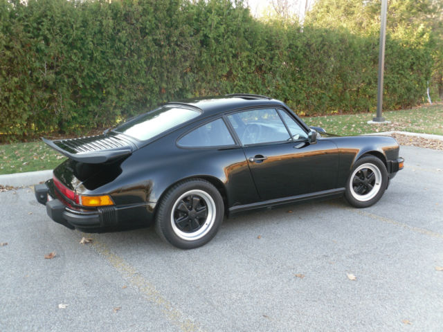 1987 Porsche 911 Carrera Coupe 2-Door - photo 2