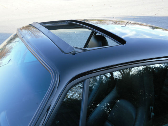 1987 Porsche 911 Carrera Coupe 2-Door - photo 9