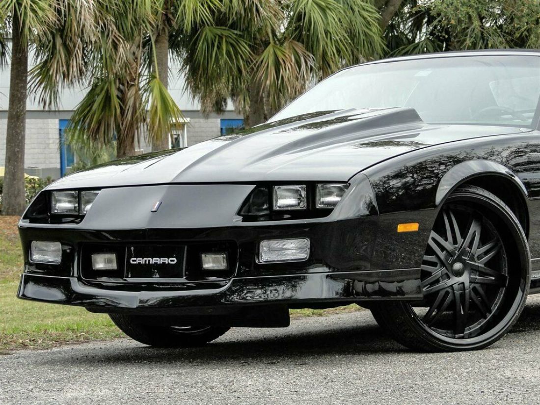 1988 Chevrolet Camaro Iroc Z28 - photo 4