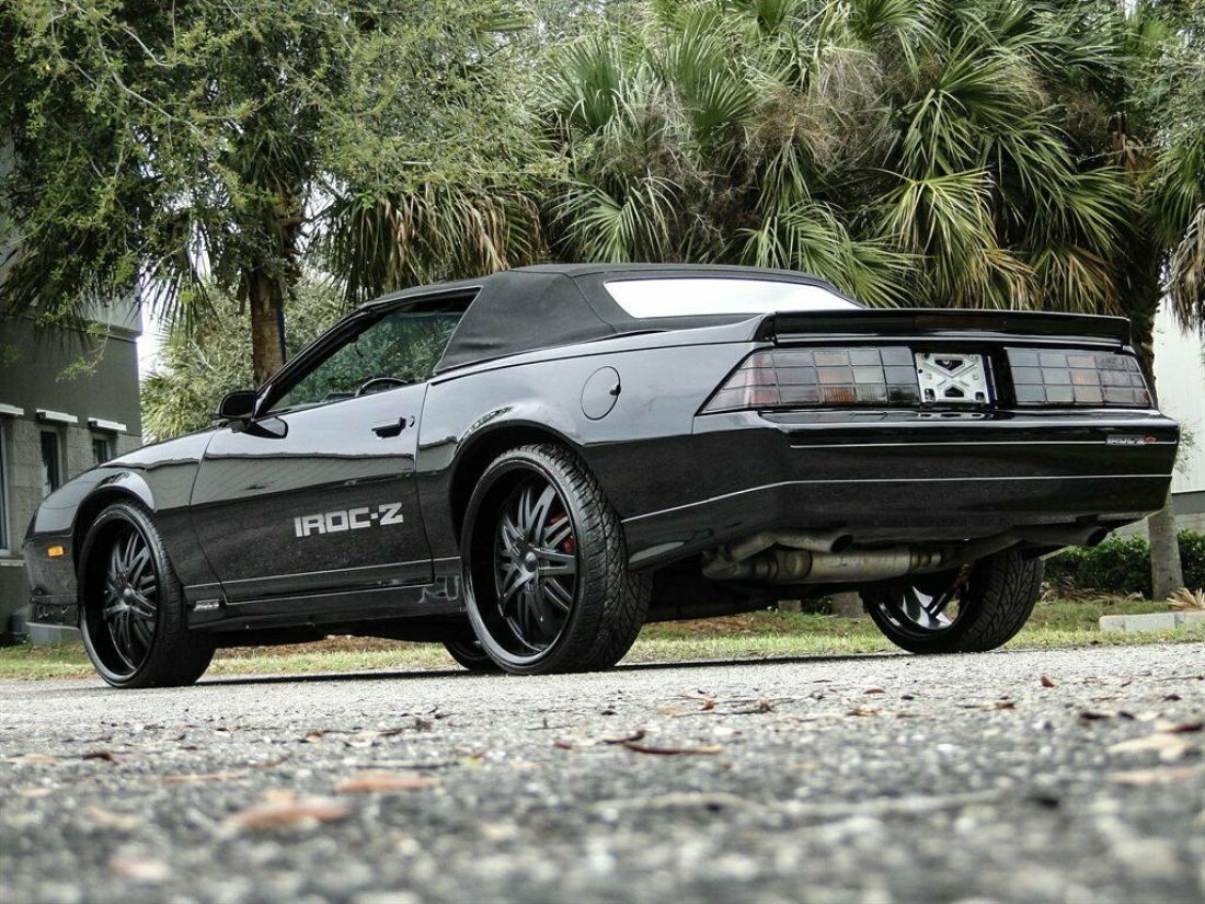 1988 Chevrolet Camaro Iroc Z28 - photo 7