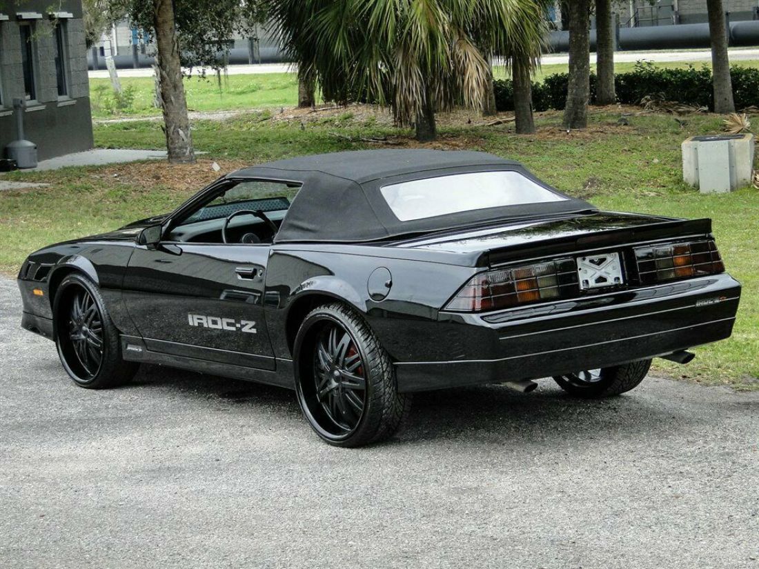 1988 Chevrolet Camaro Iroc Z28 - photo 8