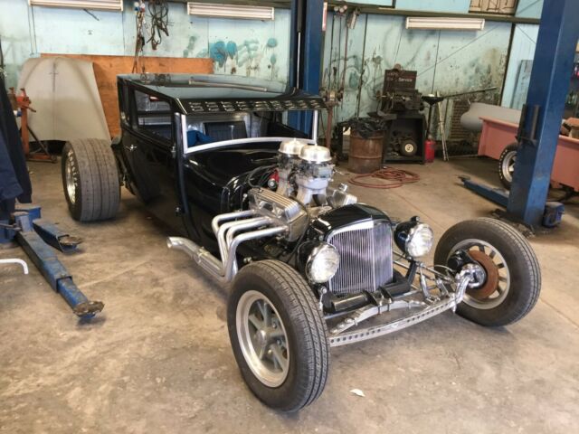 Black Chop Top 1927 T-Model Rat Rod (with a little more "street rod" to it) 1927 Ford Model T Rat Rod/Street Rod