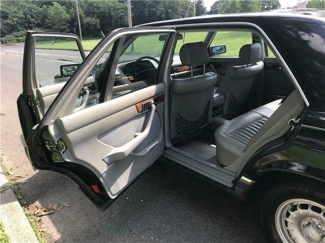 1985 Mercedes-Benz 500-Series 500SEL - photo 12